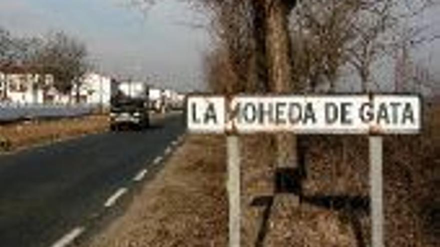 Sierra de Gata reivindica que se mejore la carretera de La Moheda