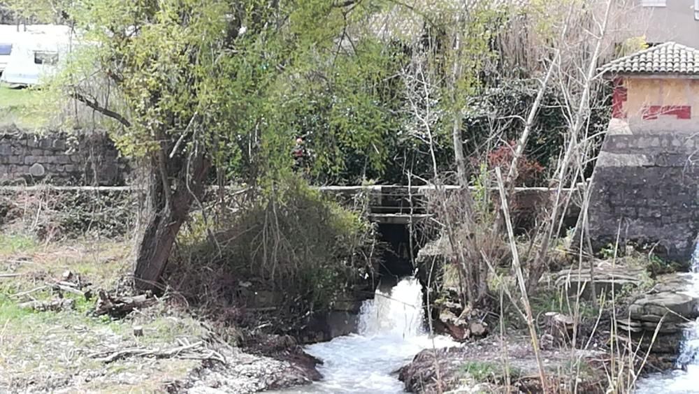 El punt on s'ha trobat el cadàver de l'home desaparegut al riu Llobregat al pas per Gironella