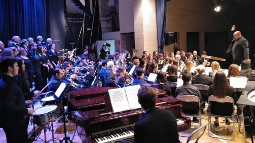 Concierto de Navidad de la banda La Paz en Sant Joan, dirigido por Joan Espinosa.