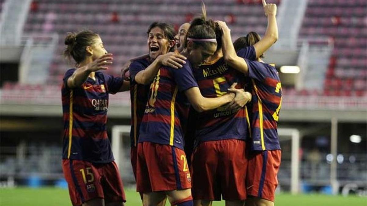 Las jugadoras del Barça celebran uno de los cuatro goles