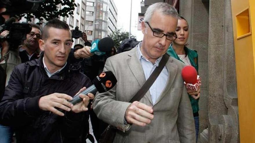 Evalúan otro permiso pedido por Alfonso Basterra, en prisión por asesinar a su hija Asunta