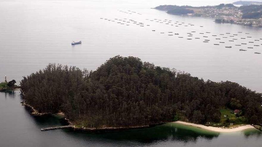 Una imagen área de la isla de Tambo. // Rafa Vázquez