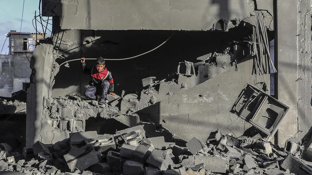 Una casa destruida en Gaza tras un bombardeo de Israel