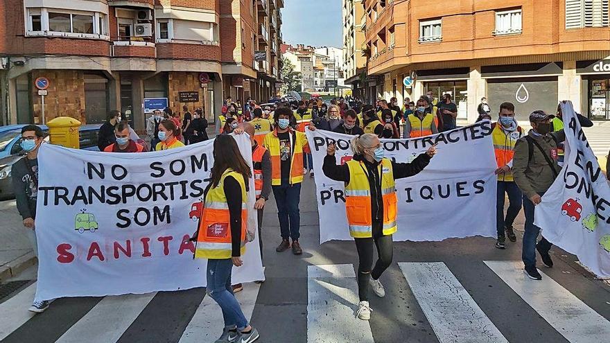 La manifestació va aplegar un centenar de treballadors de les comarques centrals