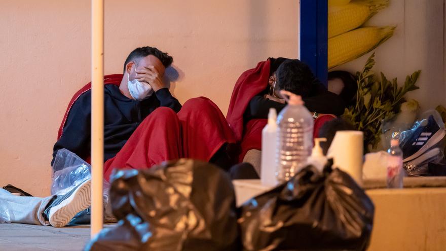 Llegan 139 migrantes durante la noche a diferentes puntos de Canarias