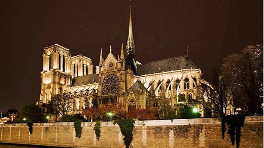 La catedral de Notre Dame de París antes del incendio. | INFRAESTRUCTURAS