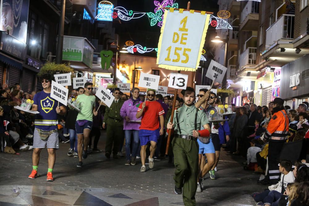 La sátira llena las calles de Benidorm en el Desfile del Humor