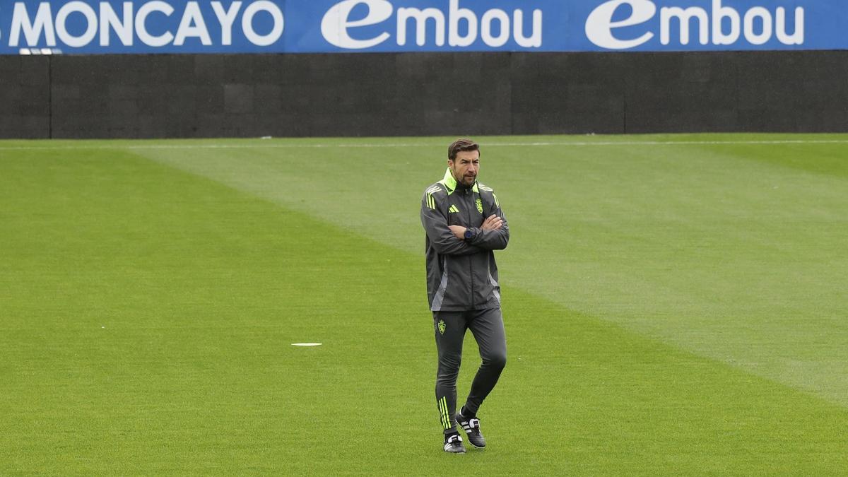 Gabi, durante el entrenamiento de este domingo en La Romareda.