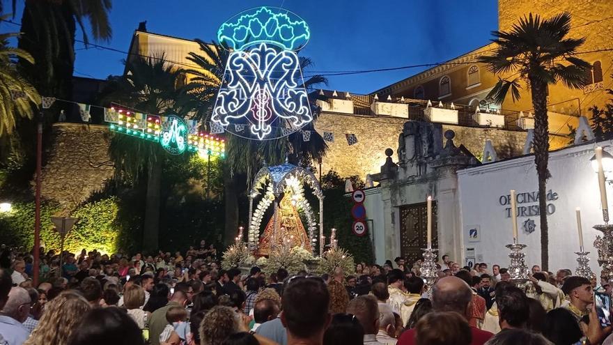 Varios municipios de Córdoba celebran con procesiones el día de sus patronas