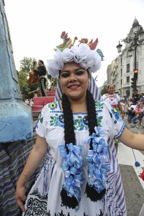 Desfile del Día de América en Asturias dentro de las fiestas de San Mateo de Oviedo