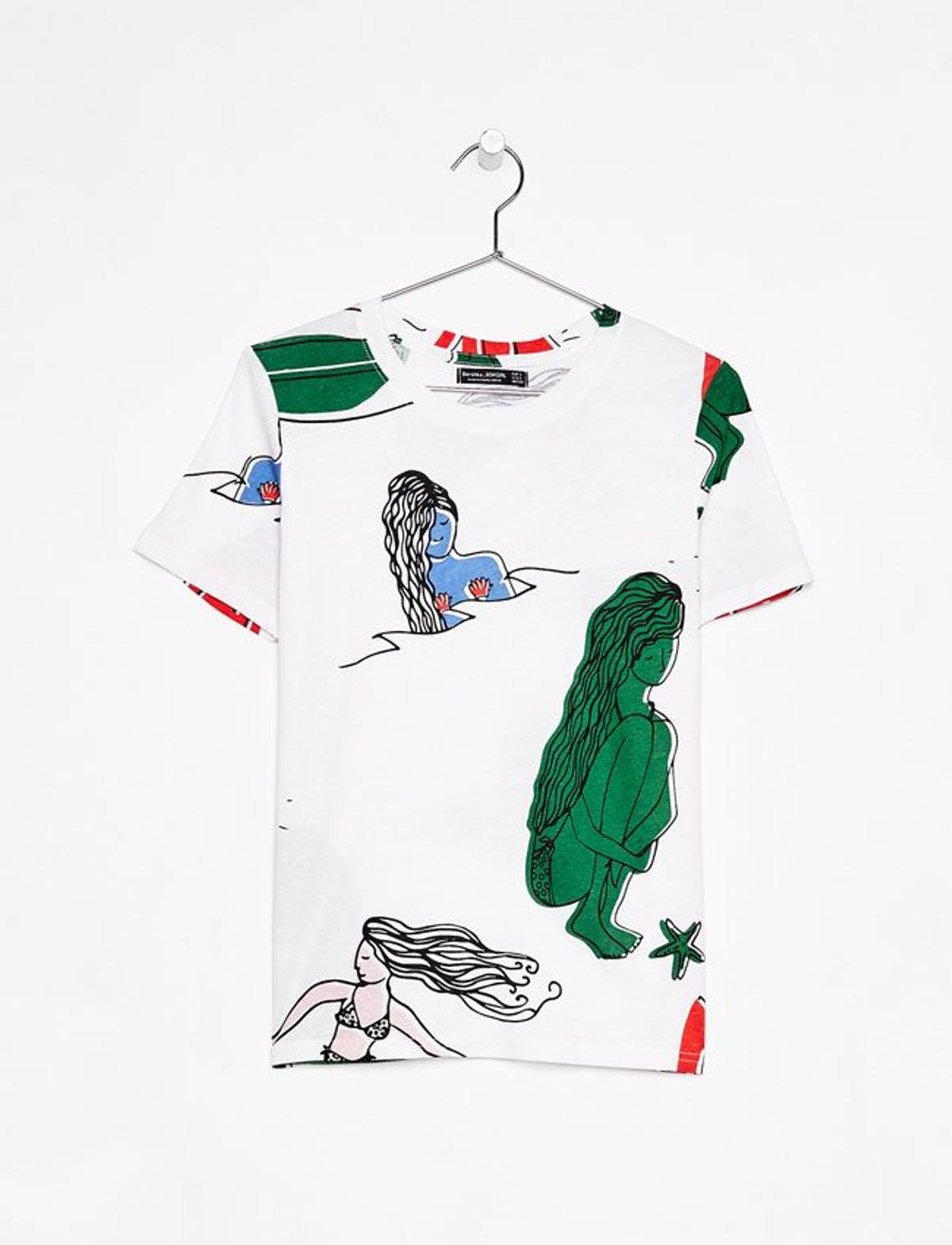 Camiseta con ilustraciones de Bershka en rebajas