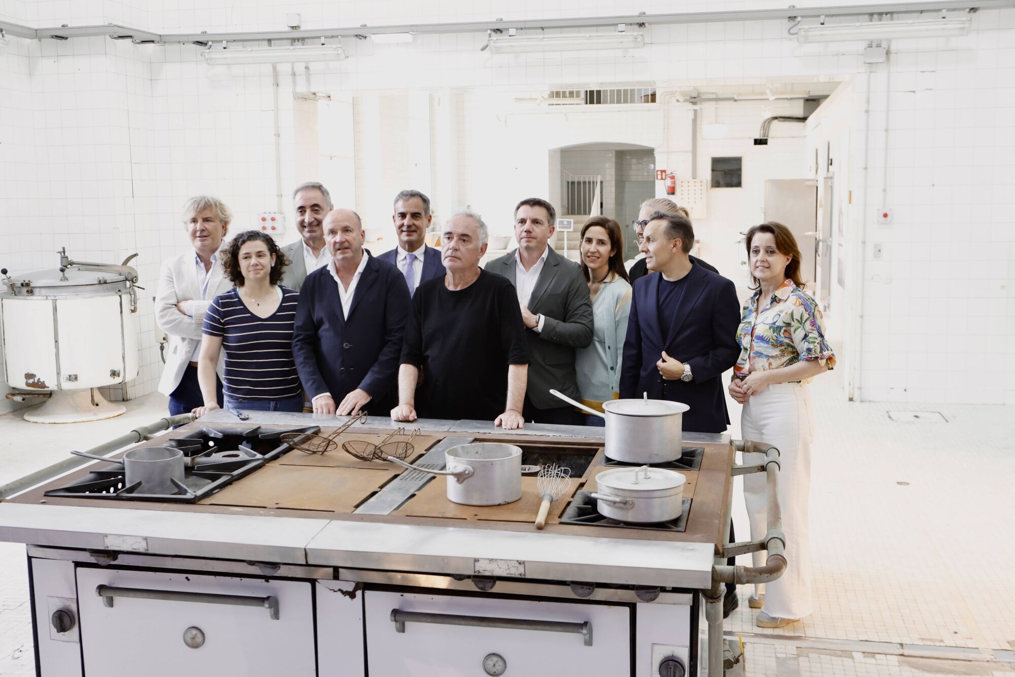GIJÓN. COCINAS DE LA LABORAL. Charla para profesionales de Ferrán Adriá.