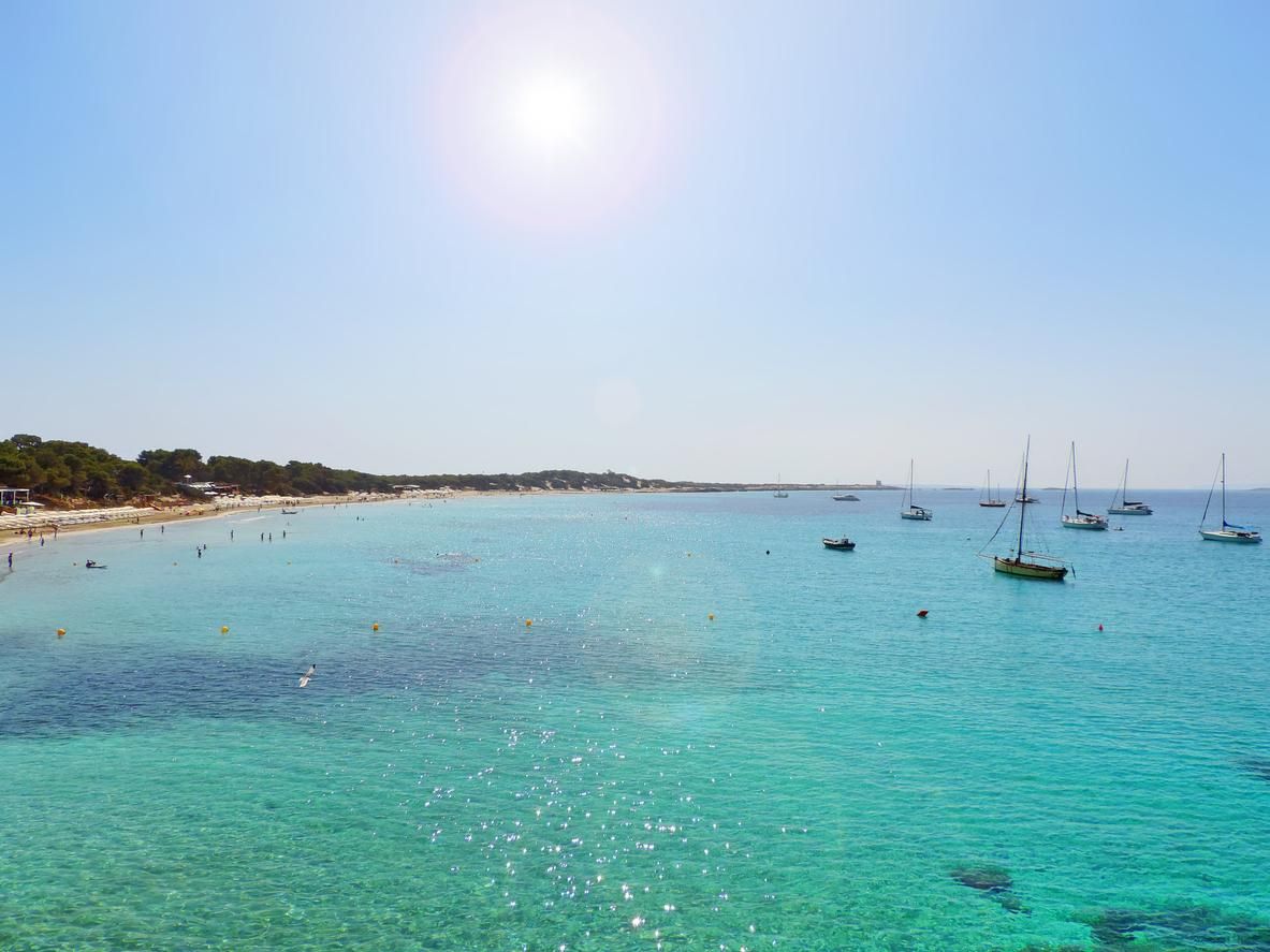 Esta es, posiblemente, la playa más famosa de Ibiza