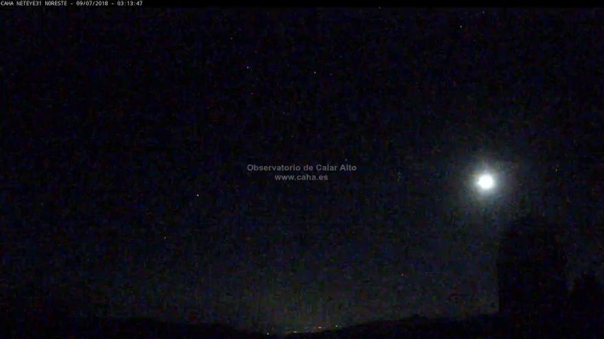 Cae un meteorito sobre el mar Mediterráneo