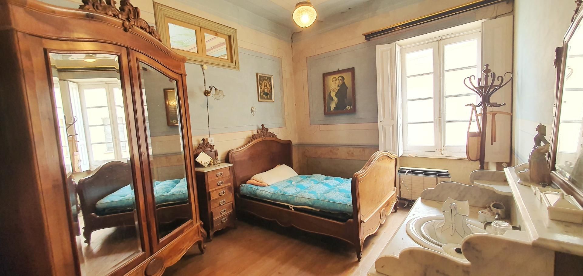 En imágenes: Joya arquitectónica de 1907 a la venta en el centro de Tapia