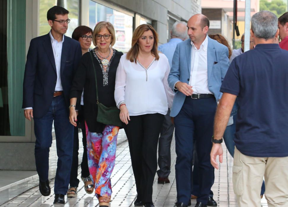 La presidenta de la Junta defiende a Pedro Sánchez en Málaga capital tras un encuentro en Antequera por la mañana.