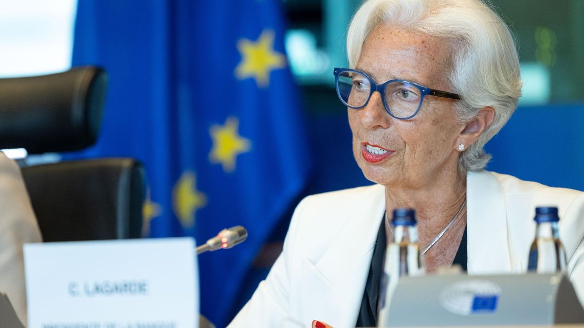 La presidenta del Banc Central Europeu (BCE), Christine Lagarde, durant un diàleg amb el comitè d'Afers Econòmics i Monetaris del Parlament Europeu