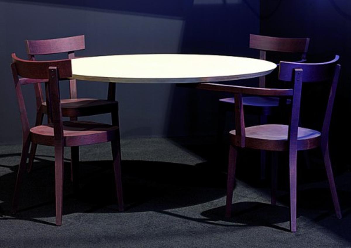 Floating Table