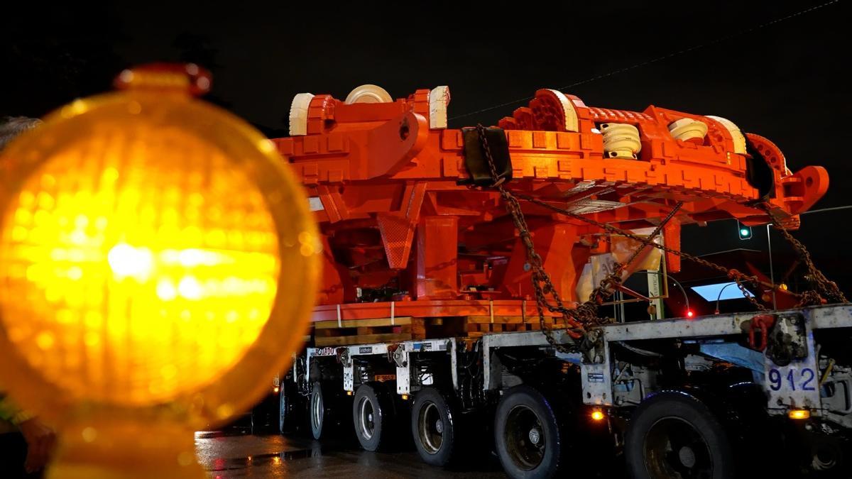 Traslado de la tuneladora 'Mayrit'.