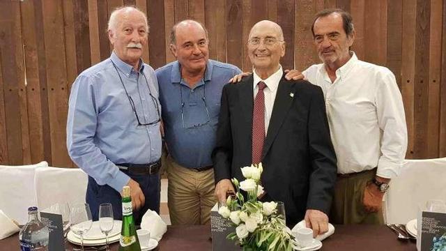 Etelvino González, tercero por la izquierda, con los otros fundadores de "Cubera": Fernando Zaldívar, Miguel González y Manolo Blanco.