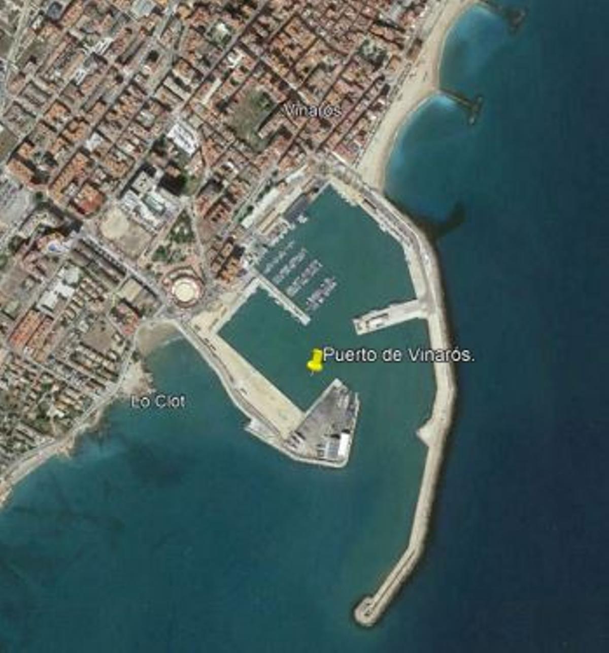 Imagen aérea del dique de levante, junto al puerto de Vinaròs.