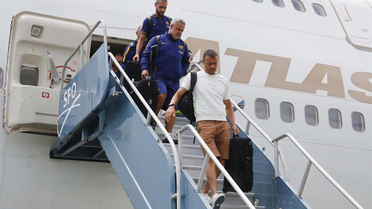 Luis Enrique no permitirá que la prensa viaje en el avión del FC Barcelona