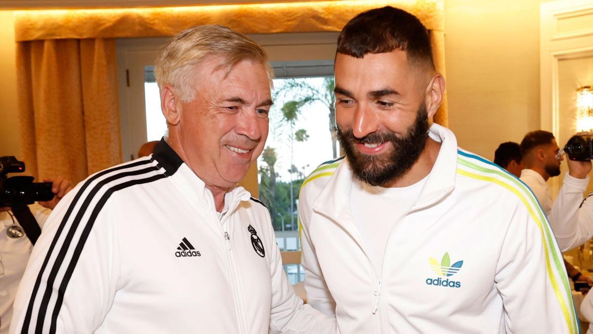 Carlo Ancelotti y Karim Benzema a la llegada del Real Madrid a Los Ángeles