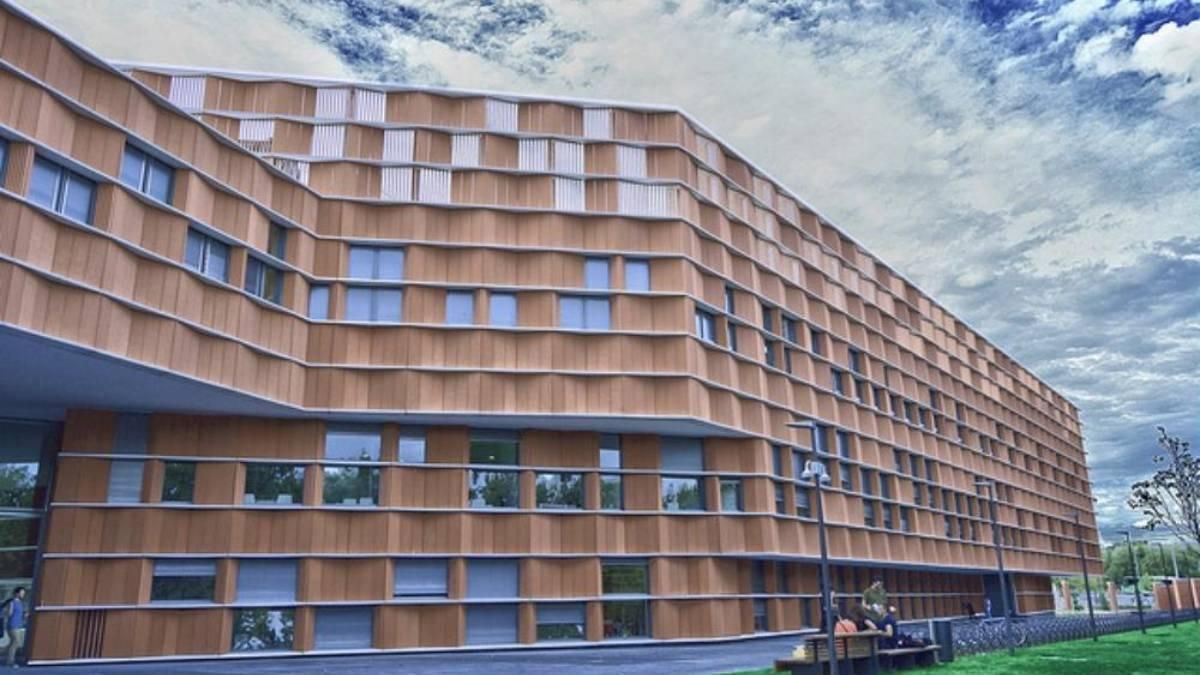 El grado se estudia en la UC3M tanto en las facultades de Getafe como de Leganés.