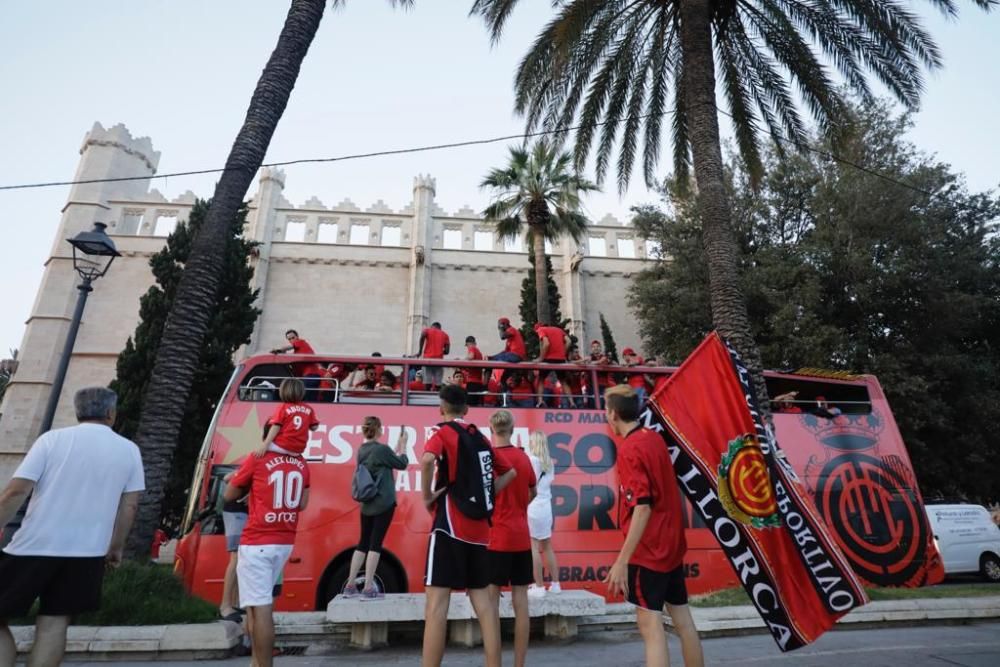 El Real Mallorca celebra el ascenso a Primera División