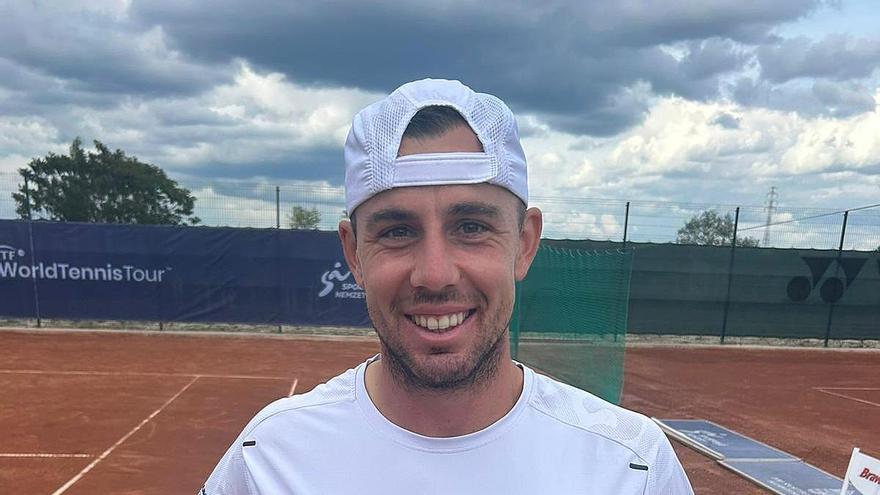 «Para mí es un orgullo llevar la marca Extremadura en mi indumentaria y estoy muy agradecido a la FJyD por ello»