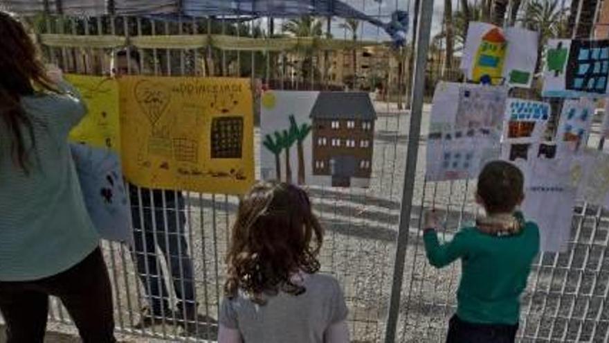 Educación no permitirá que el antiguo colegio Carlos III pase a ser centro social