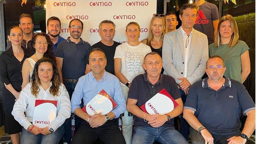 Participantes en la asamblea de Contigo Elche