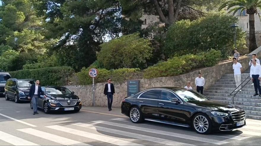 Ein Politiker und sein Gefolge: Chinesisches Politbüro-Mitglied besucht Castell Bellver