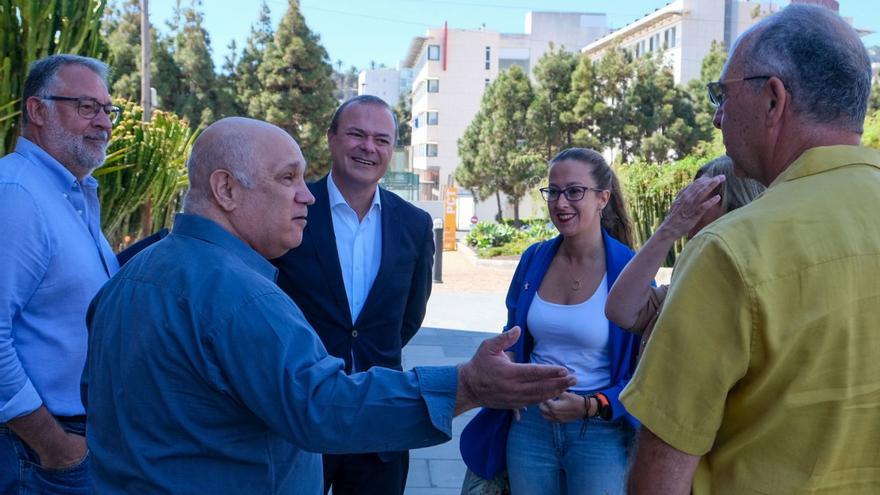 Hidalgo y Olaia Morán, de frente, junto a Juan Francisco López, José Luis García y Octavio Camino. | | P.S.