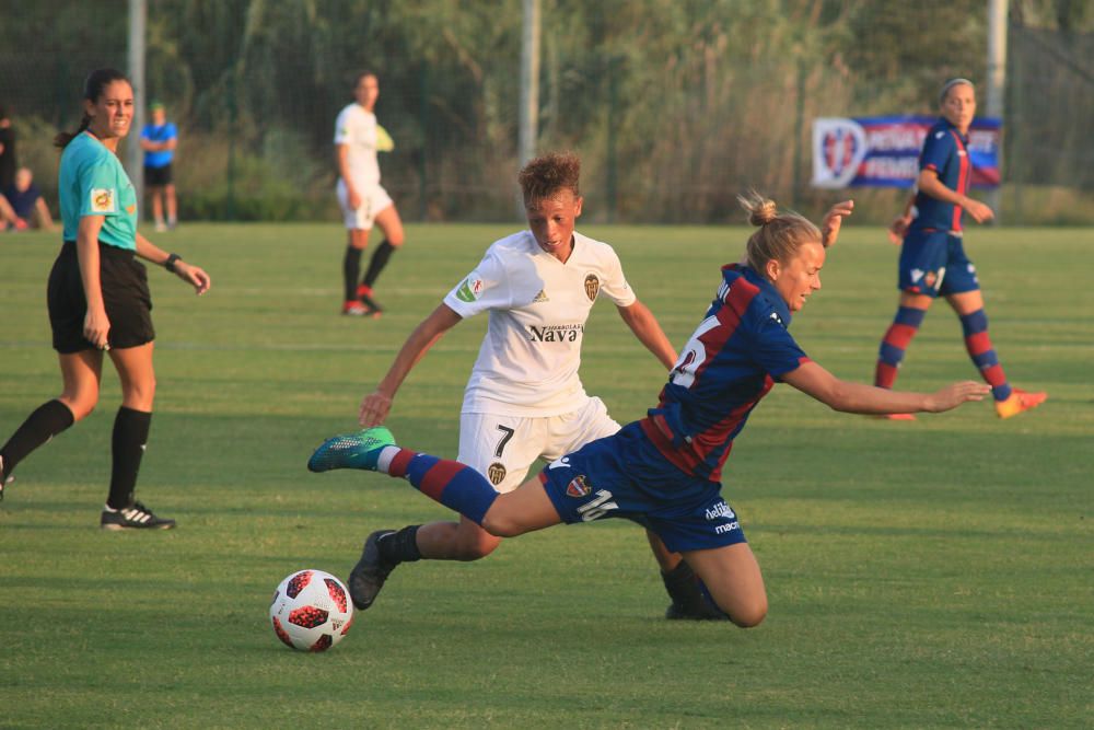 Las mejores fotos del Levante - Valencia Femeninos