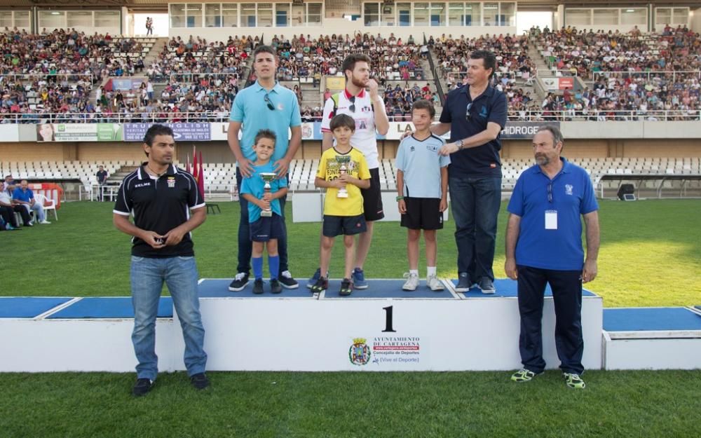 Clausura de la liga local de fútbol base de Cartag