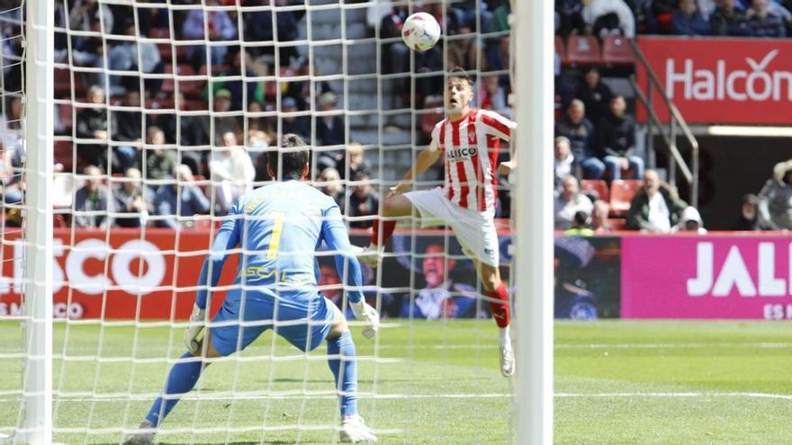 La contracrónica del Sporting-Villarreal B: el gran batacazo entre los aspirantes, gesta del peor visitante, grieta en El Molinón y el fin de un talismán