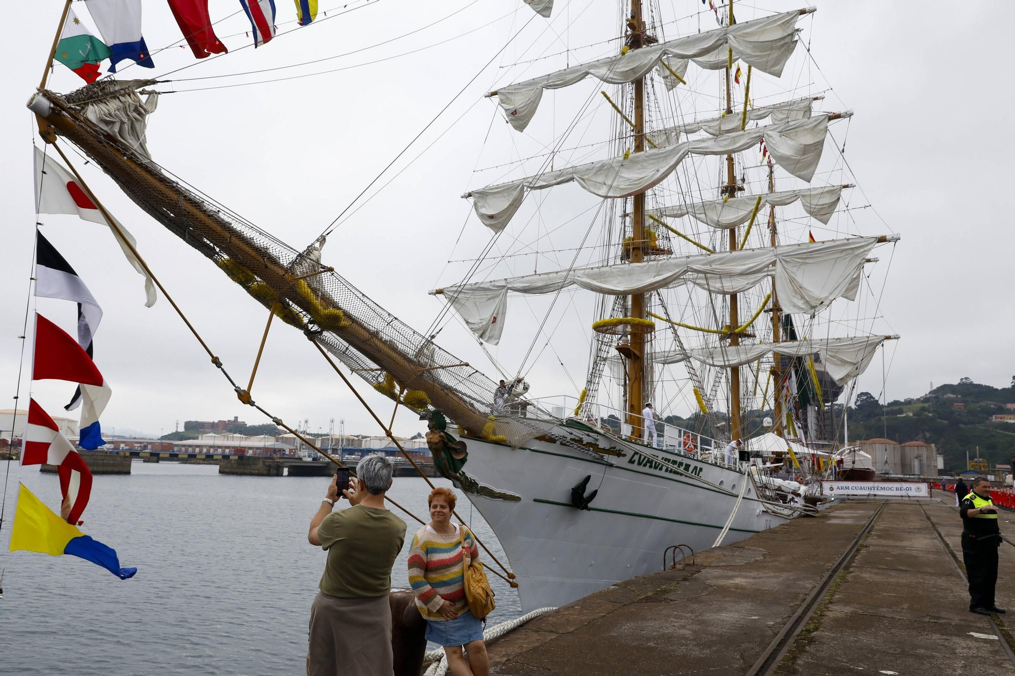 En imágenes: Así es el «Cuauhtémoc», el imponente barco de México que acaba de llegar a Gijón