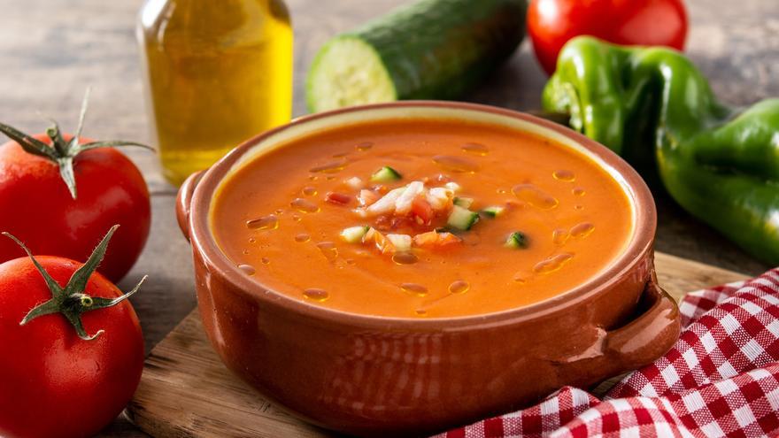 El truco infalible de los expertos que debes aplicar para conseguir el gazpacho perfecto