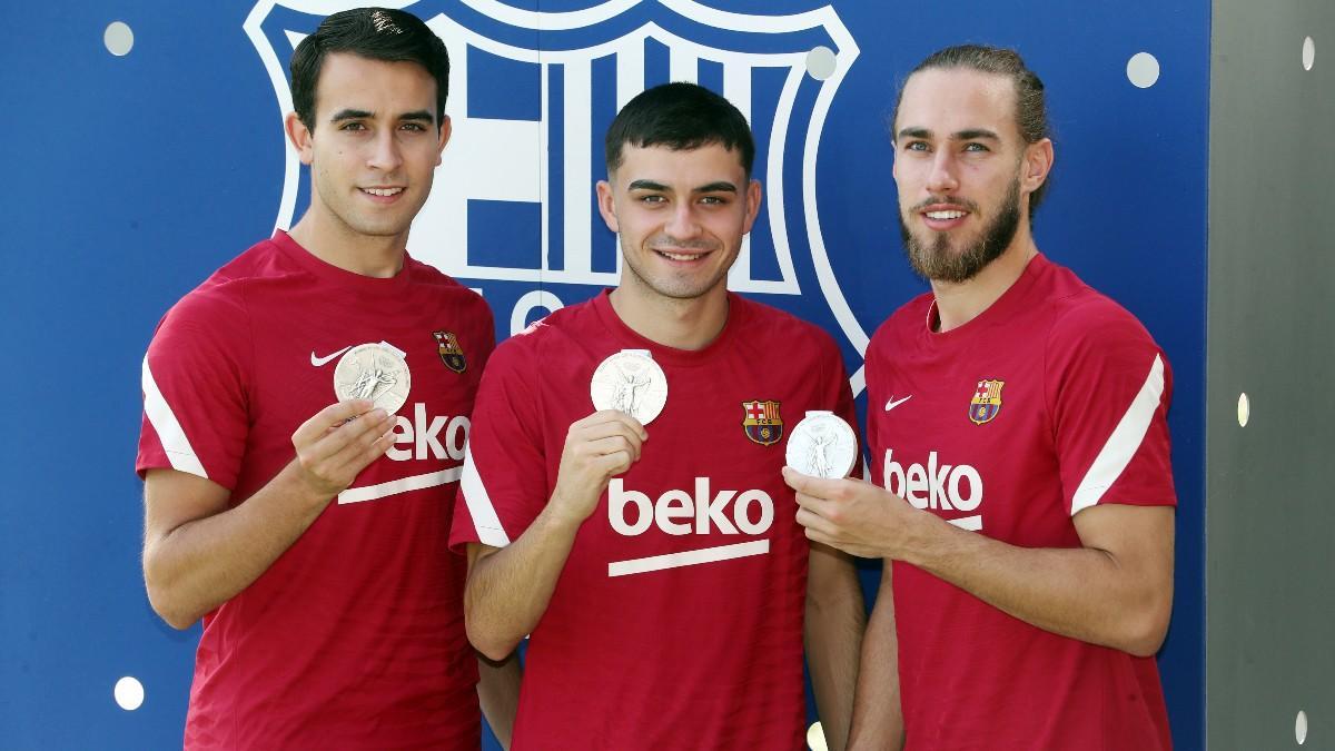 Pedri, Eric Garcia y Mingueza, con sus medallas olímpicas