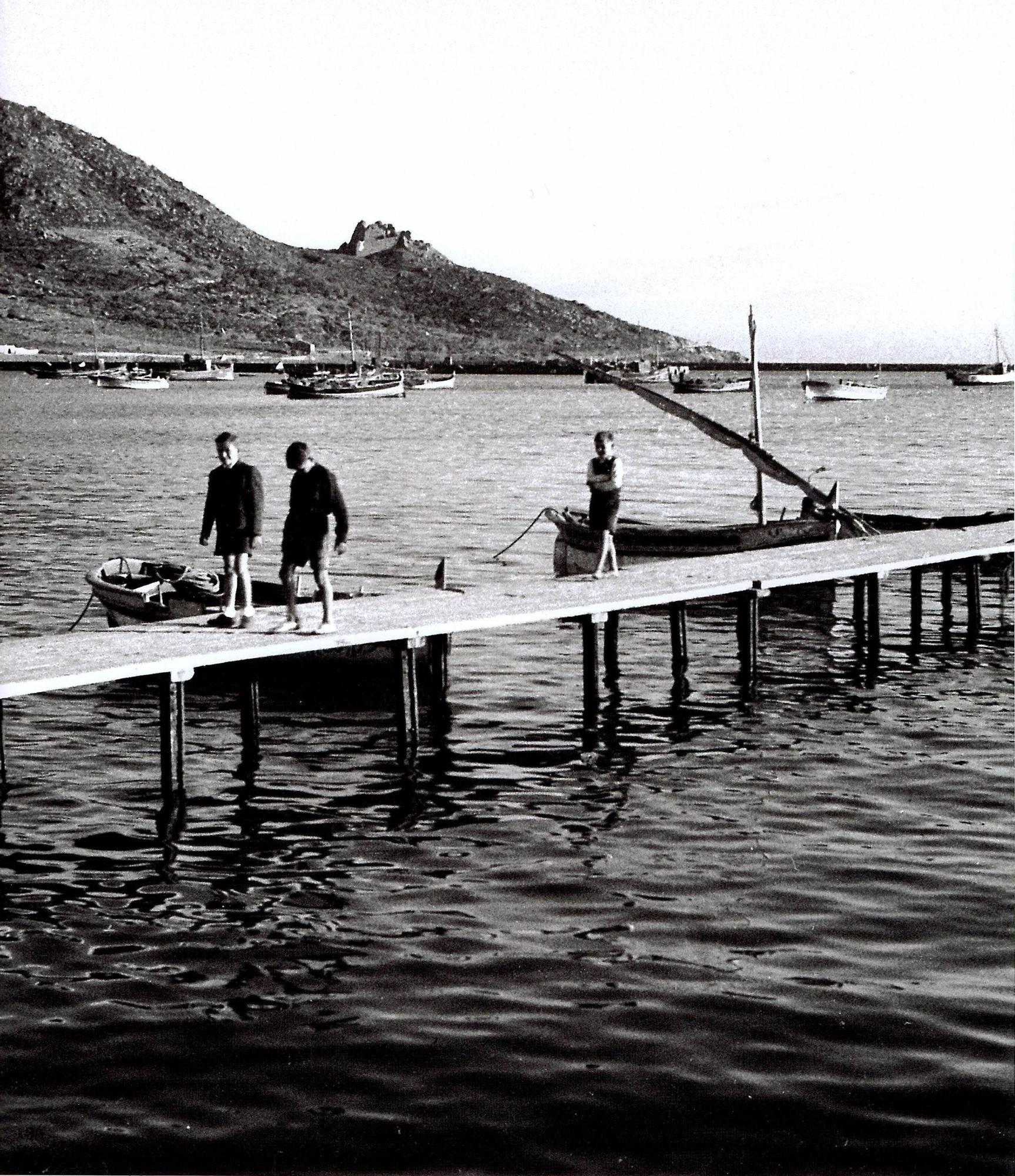 El port de Roses, l&#039;any 1943