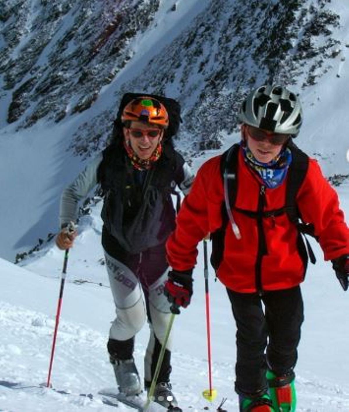 Oriol, amb el seu pare, Joan, durant una ascensió
