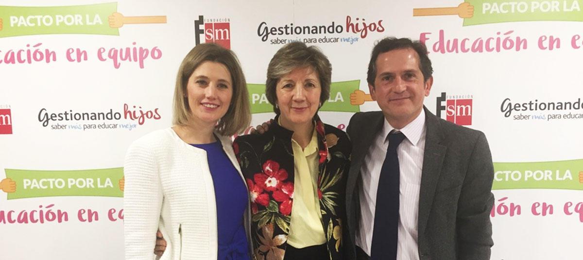 Silvia Álava, María Jesús Álava y Ángel Peralbo.
