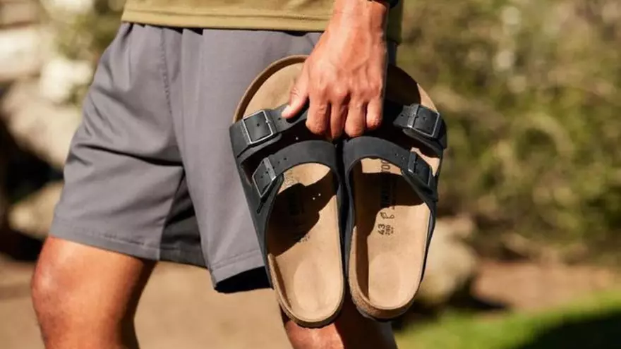 Encontradas las sandalias Camper favoritas entre los hombres por lo prácticas y versátiles que son