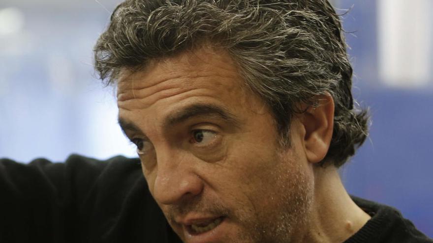 El entrenador Juan Manuel Lillo