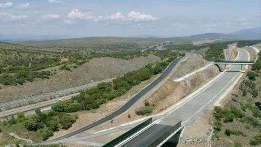 Finalizan las obras de la plataforma del AVE en dos tramos de Cáceres