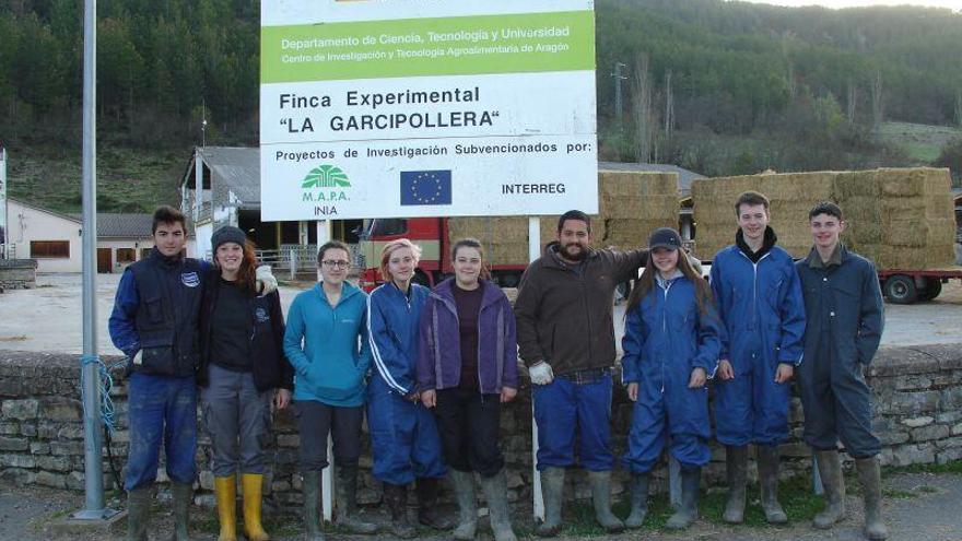 Alumnos británicos de Gestión Animal realizan sus prácticas en La Garcipollera