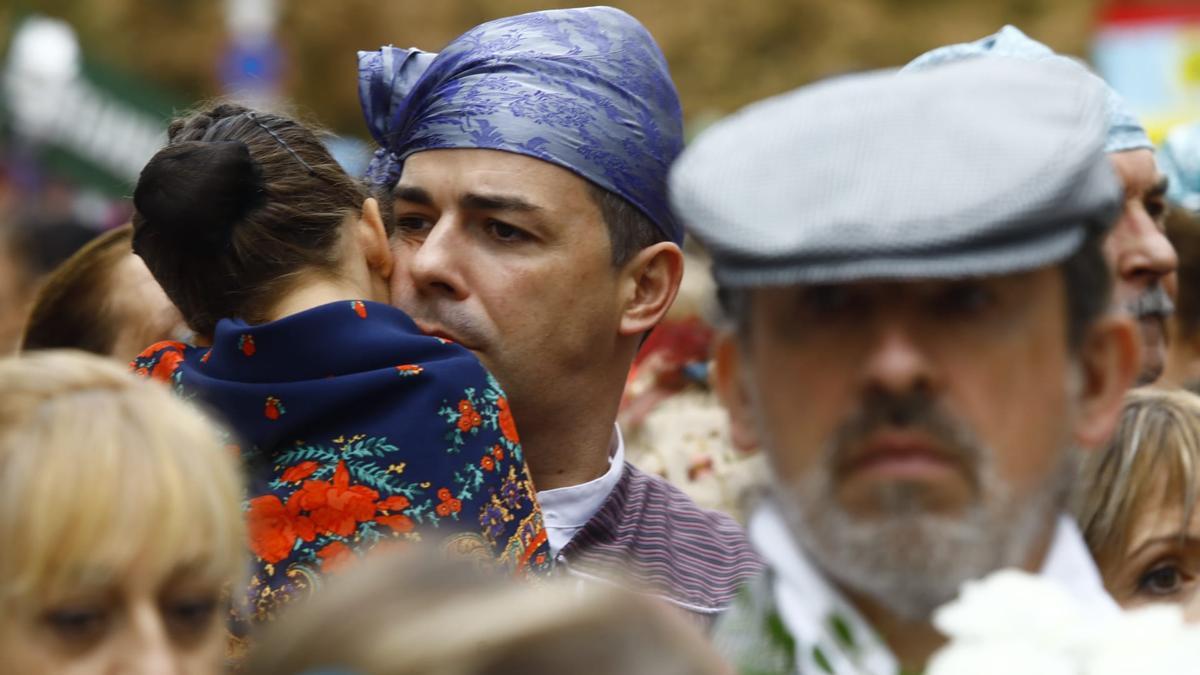 En imágenes | La Ofrenda de Flores a la Virgen del Pilar 2023 (I)