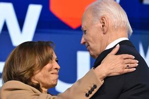 Biden entrega el relevo a Harris: "Amo este trabajo, pero amo más a mi país"