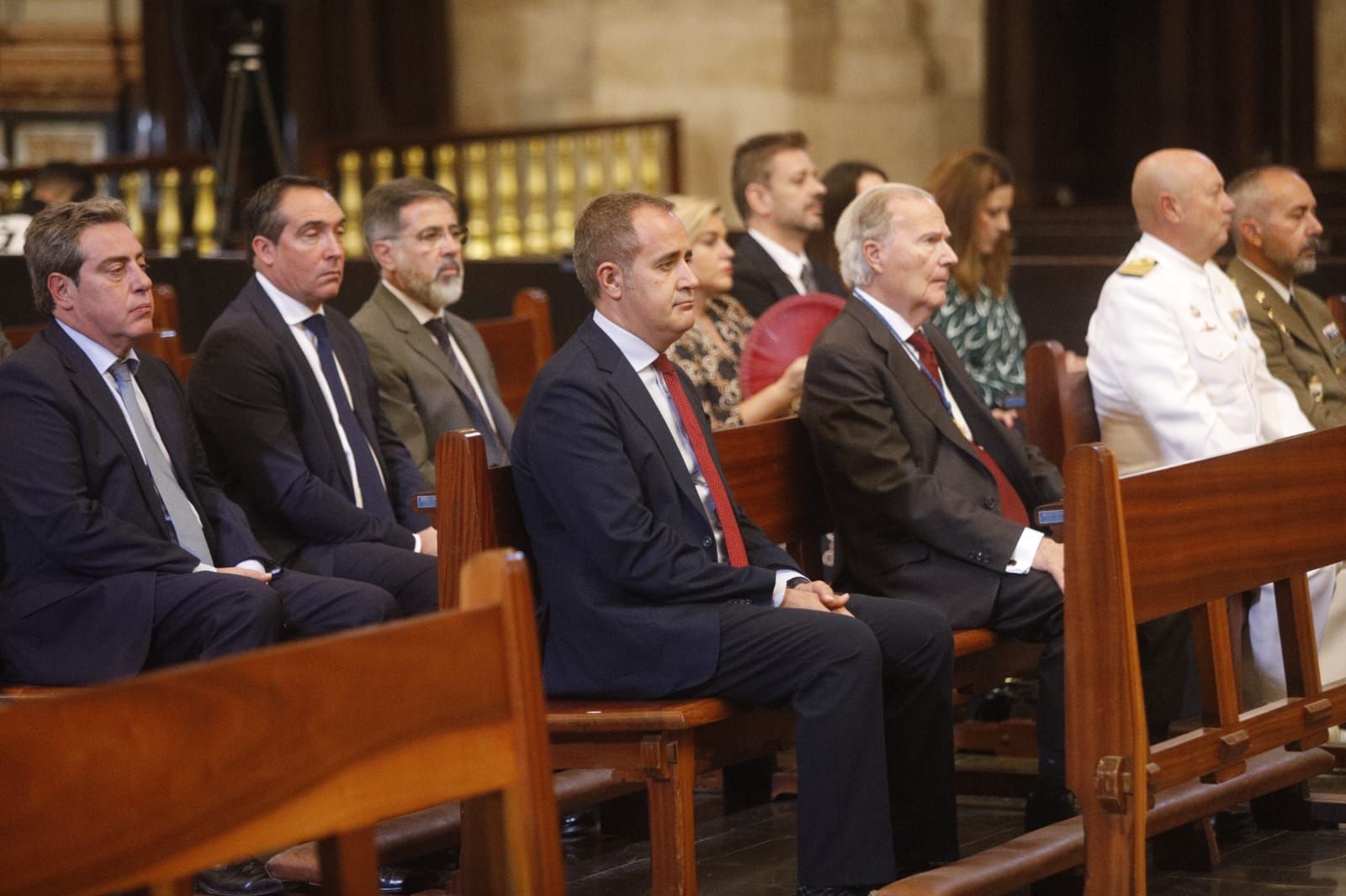 El cardenal Antonio Cañizares celebra el Te Deum y la misa del 9 d'Octubre